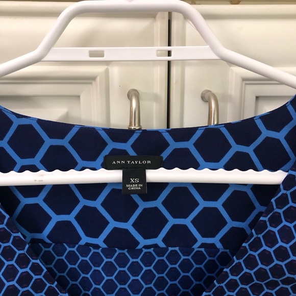 Ann Taylor print women’s blouse - Picture 4 of 9